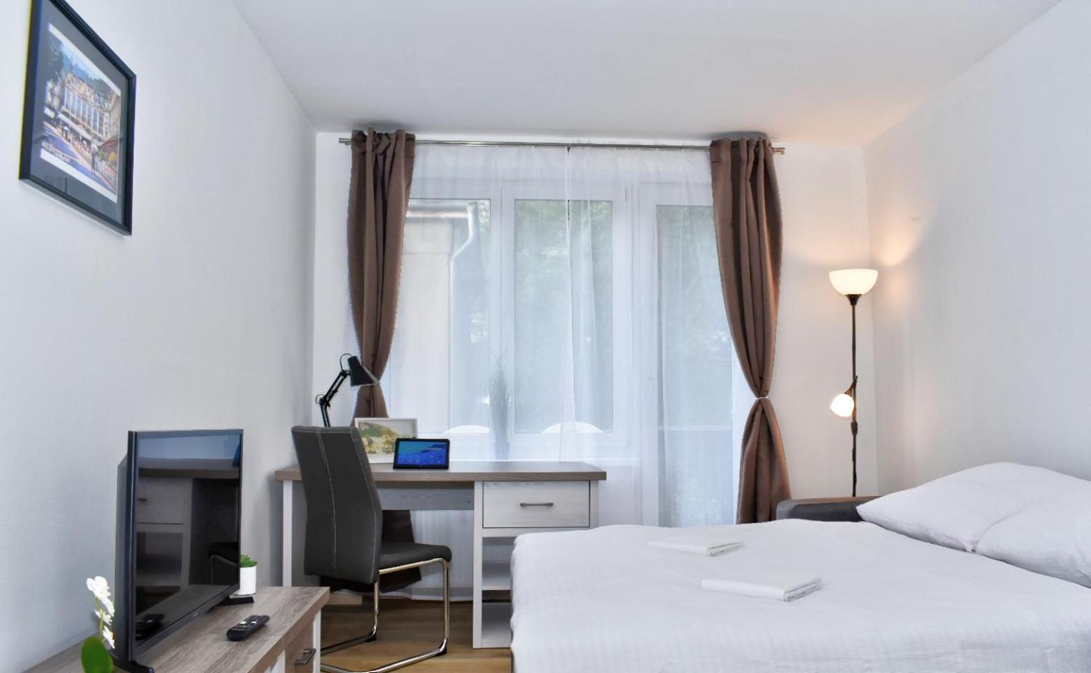 Karlsbad Central Point Exterior photo
